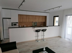 untold, central park residence ap 5